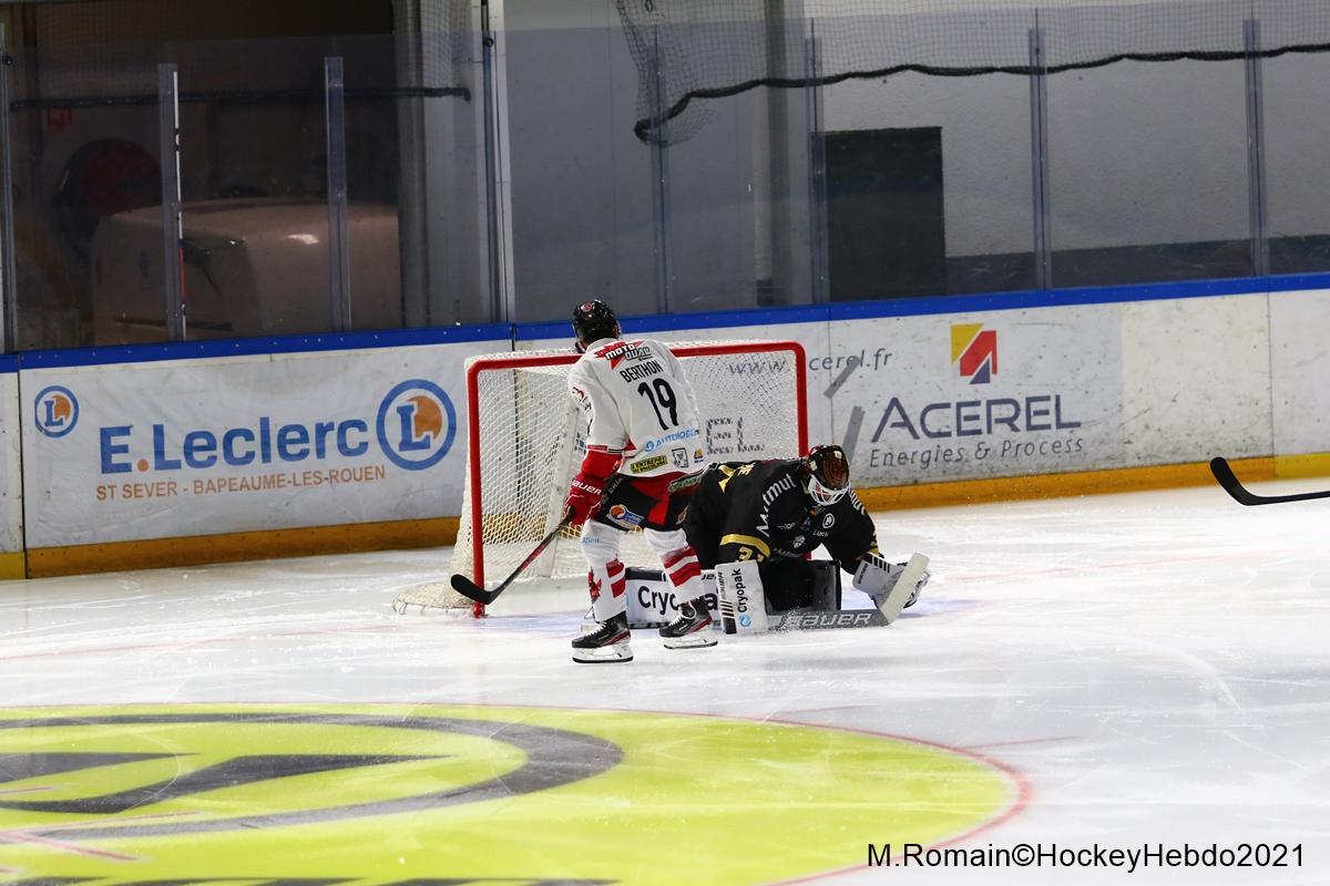 Rouen 8 - 5 Briançon 