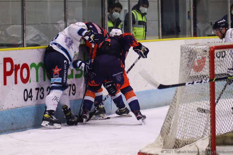 Clermont-Ferrand 1 - 4 Tours 