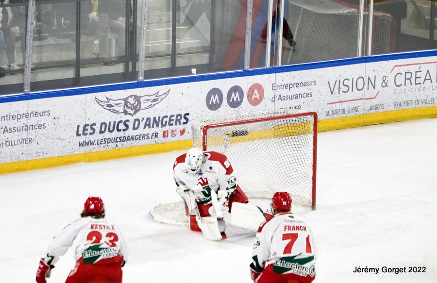 Angers  3 - 2 Cergy-Pontoise