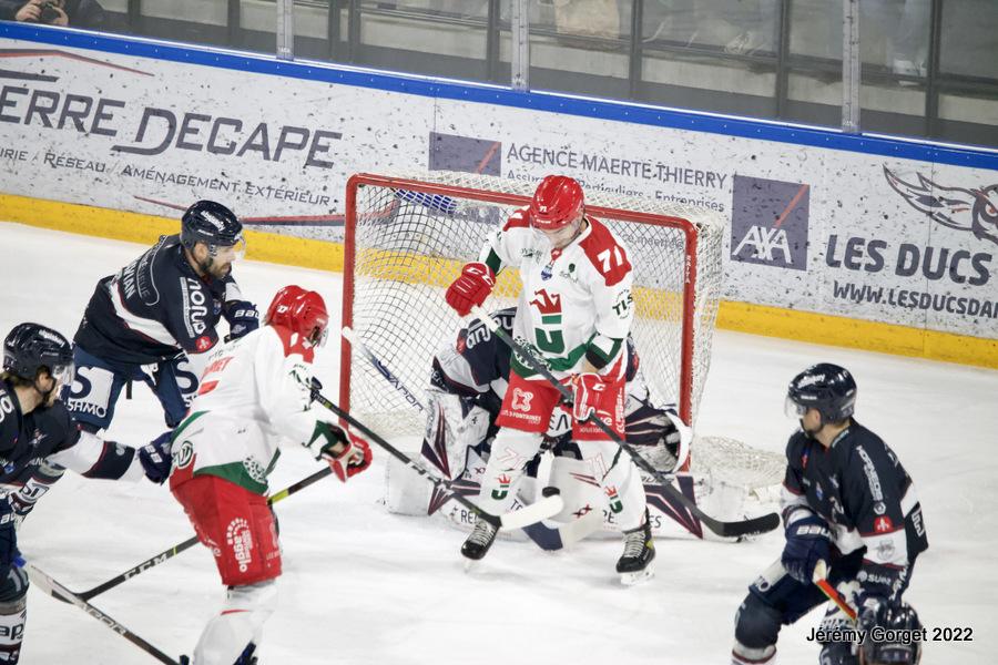 Angers  3 - 2 Cergy-Pontoise
