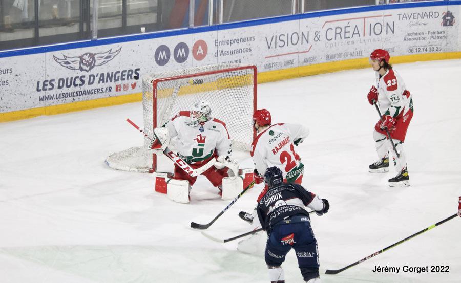 Angers  3 - 2 Cergy-Pontoise