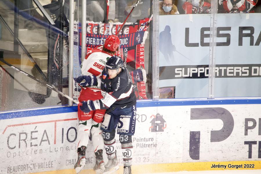 Angers  3 - 2 Cergy-Pontoise