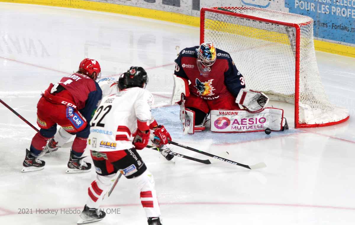Grenoble  9 - 3 Briançon 
