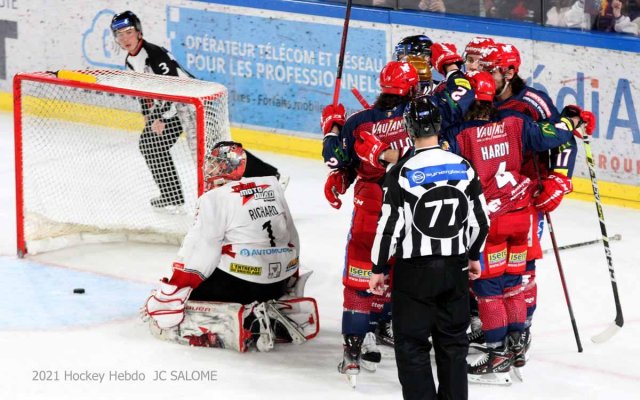 Photo hockey match Grenoble  - Briançon  le 30/12/2021