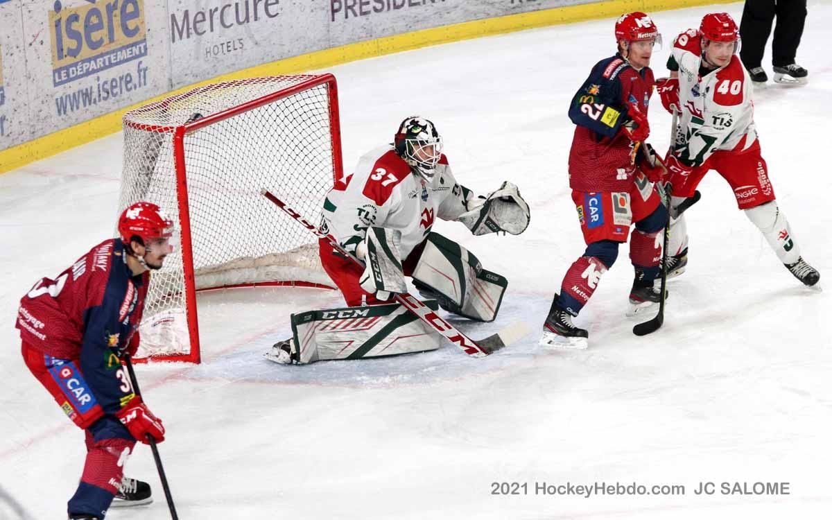 Grenoble  7 - 2 Cergy-Pontoise