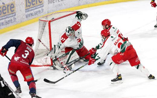 Grenoble  7 - 2 Cergy-Pontoise