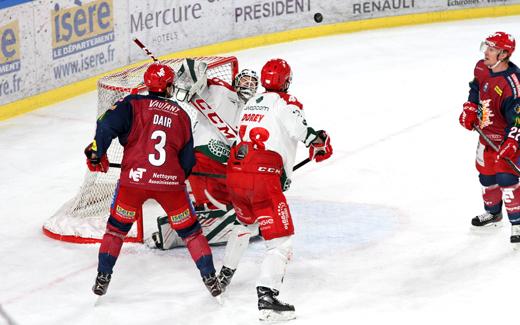 Grenoble  7 - 2 Cergy-Pontoise