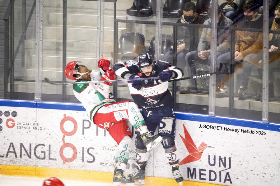 Angers  2 - 1 Anglet