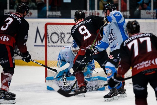 Photo hockey match Morzine-Avoriaz - Courchevel-Méribel-Pralognan le 05/02/2022