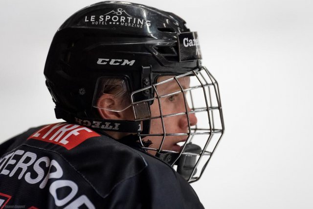 Photo hockey match Morzine-Avoriaz - Courchevel-Méribel-Pralognan le 05/02/2022