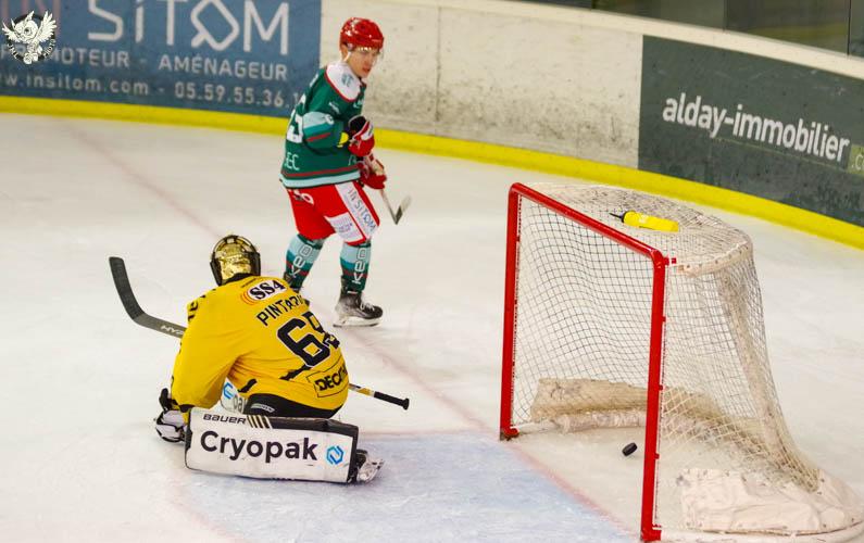 Anglet 3 - 4 Rouen