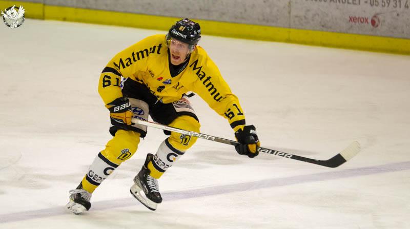 Anglet 3 - 4 Rouen