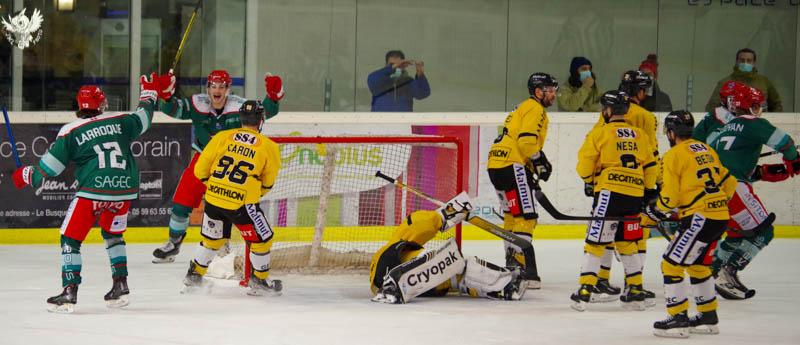 Anglet 3 - 4 Rouen