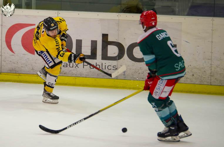Anglet 3 - 4 Rouen