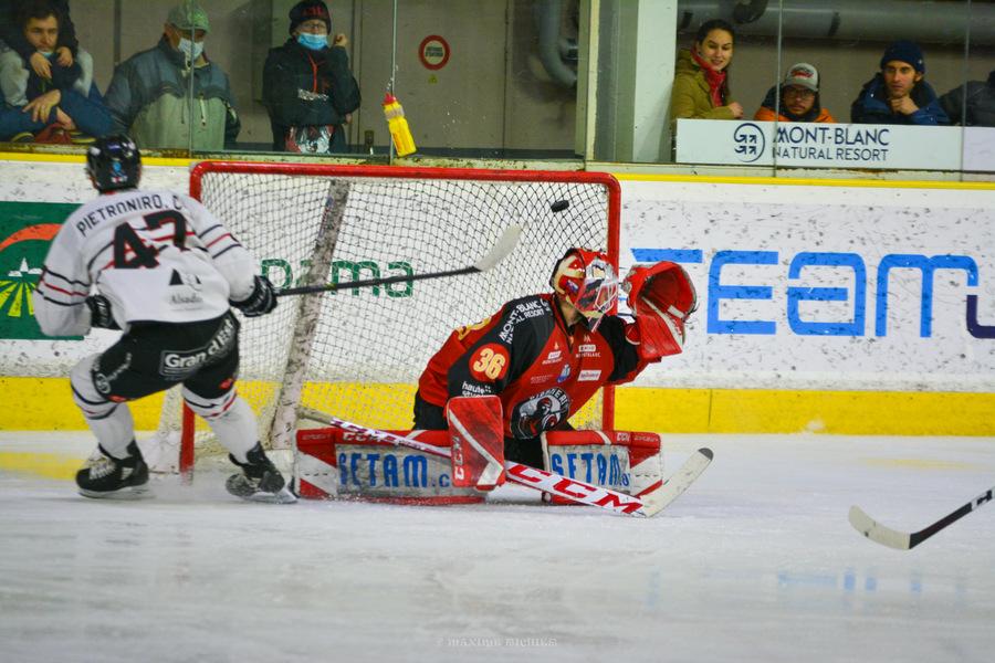 Chamonix  5 - 3 Mulhouse