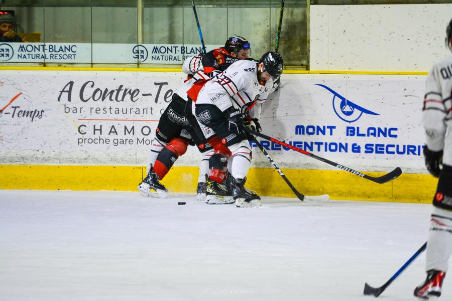 Chamonix  5 - 3 Mulhouse