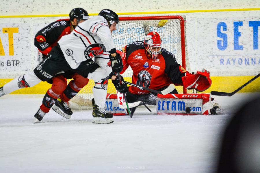 Chamonix  5 - 3 Mulhouse