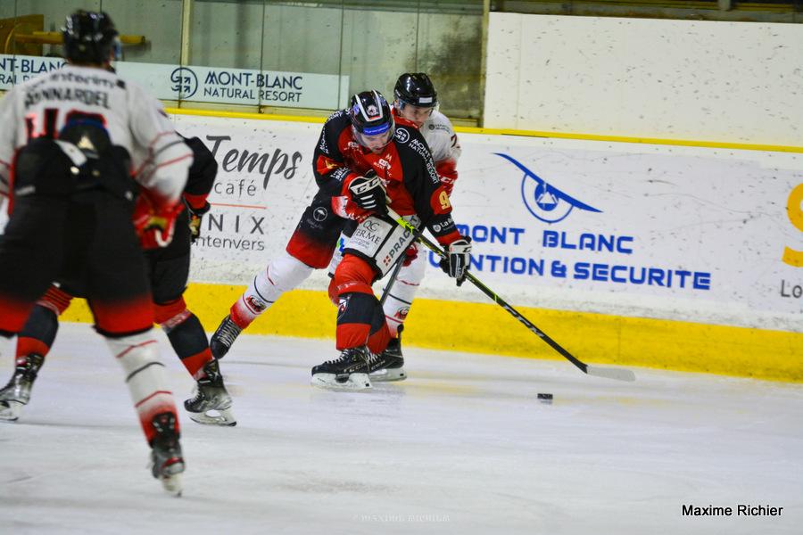 Chamonix  3 - 4 Nice