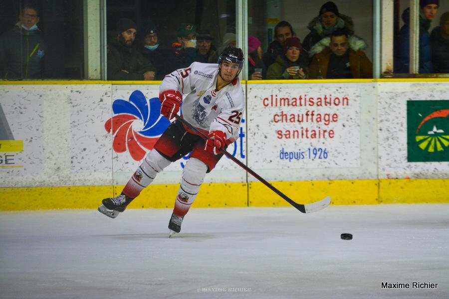 Chamonix  3 - 4 Nice