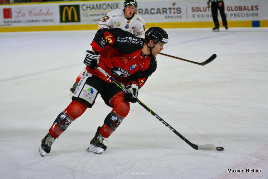 Chamonix  3 - 4 Nice
