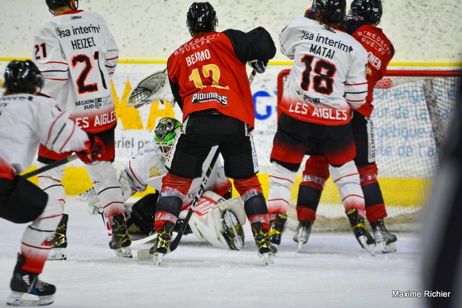 Chamonix  3 - 4 Nice