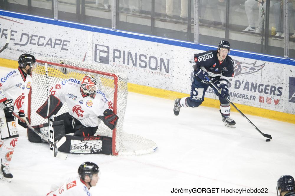 Angers  5 - 3 Amiens 