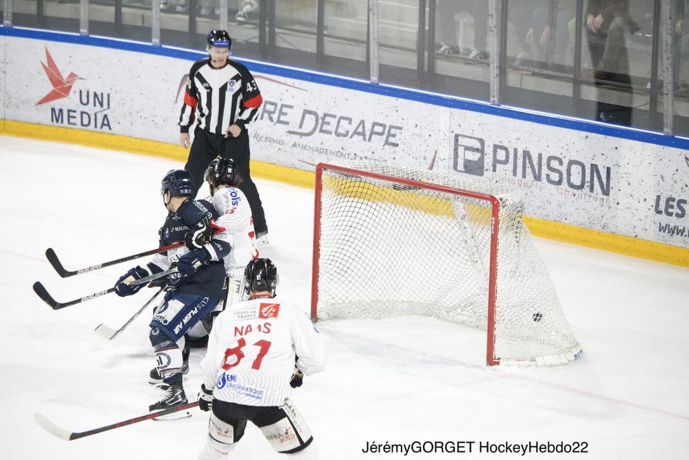 Angers  5 - 3 Amiens 