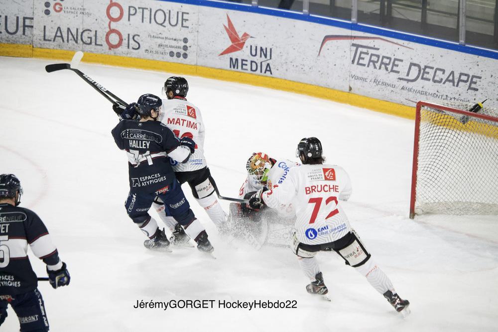 Angers  5 - 3 Amiens 