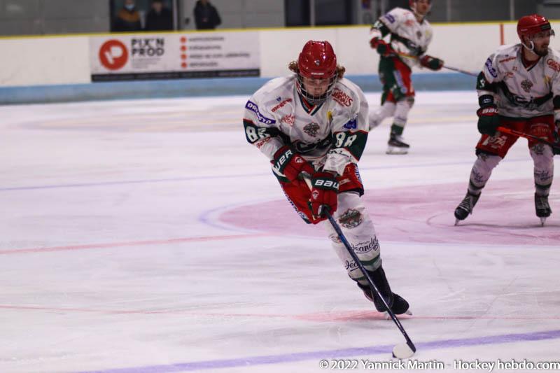 Clermont-Ferrand 3 - 6 Mont-Blanc