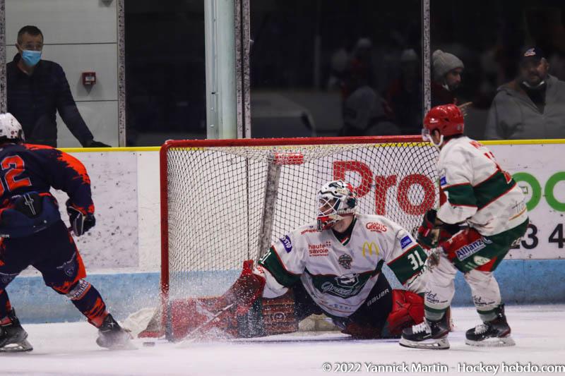 Clermont-Ferrand 3 - 6 Mont-Blanc