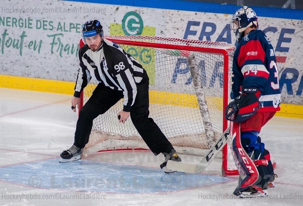 Grenoble  2 - 0 Rouen