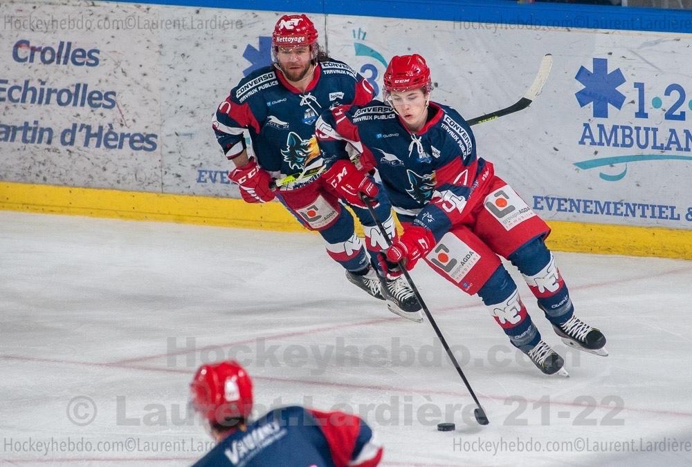 Grenoble  2 - 0 Rouen