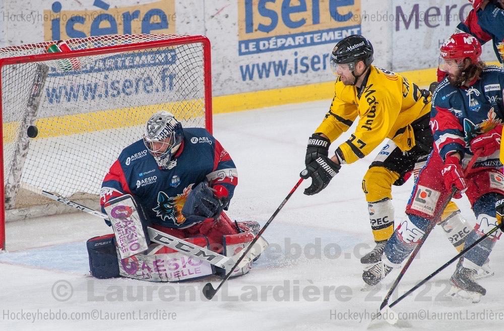 Grenoble  2 - 0 Rouen