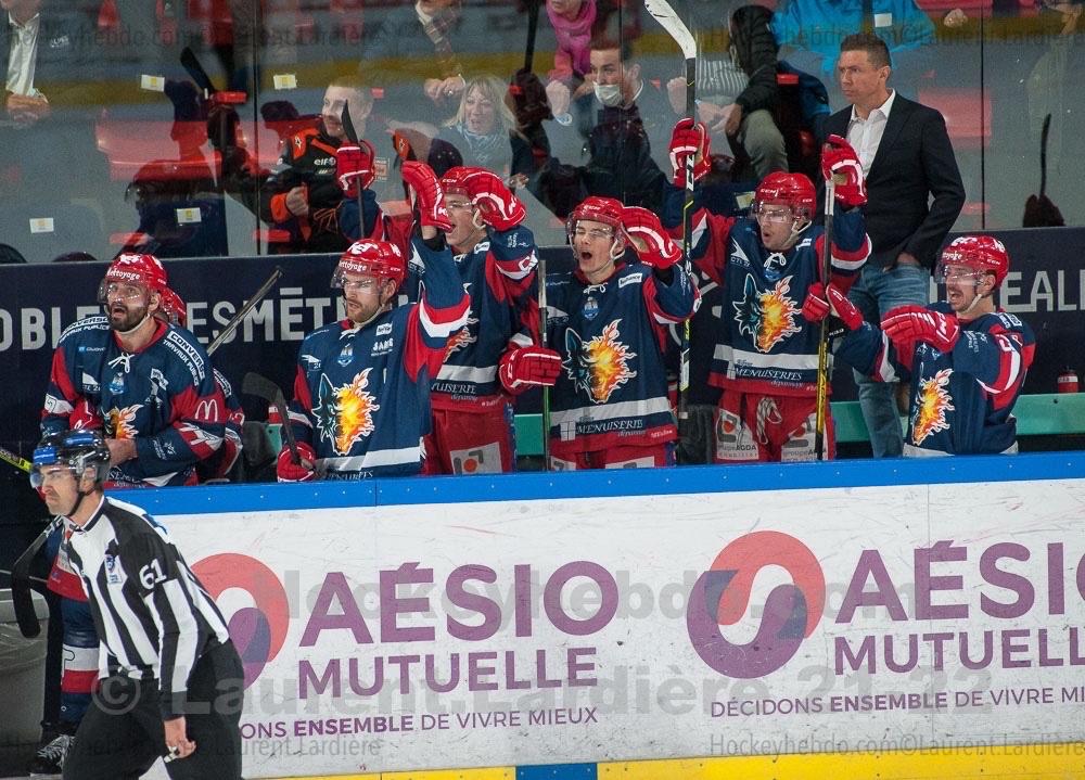 Grenoble  2 - 0 Rouen