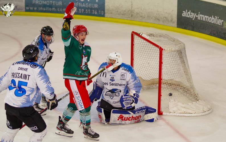 Anglet 7 - 5 Gap 