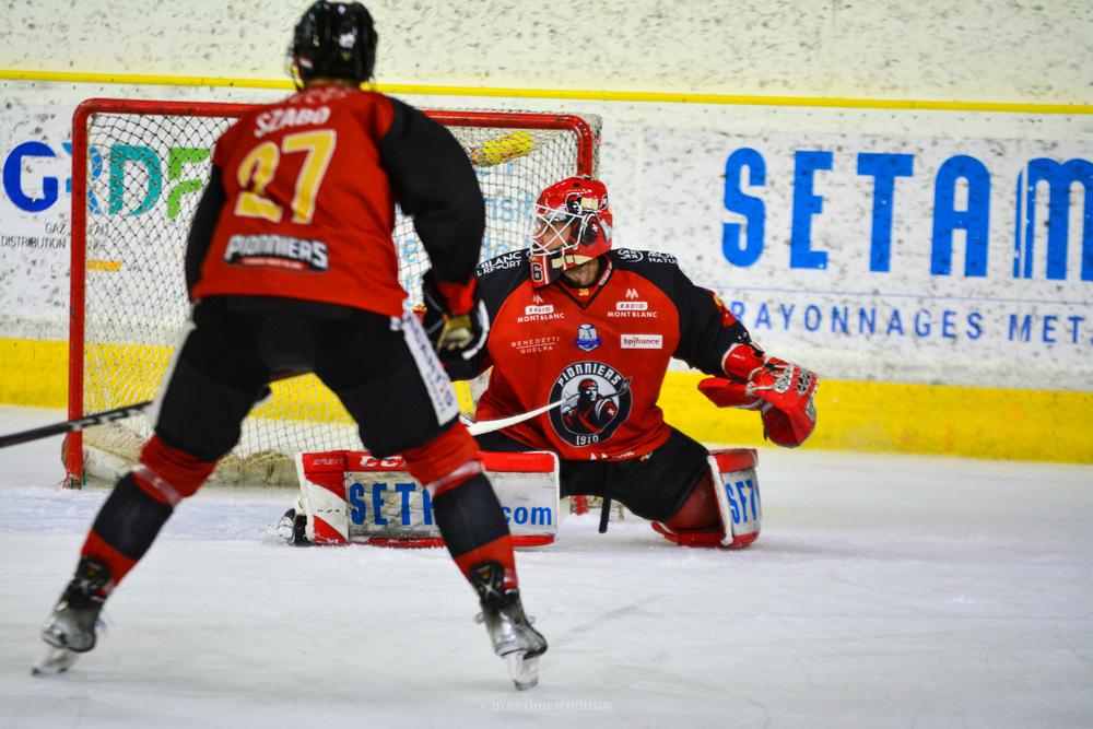 Chamonix  2 - 3 Briançon 