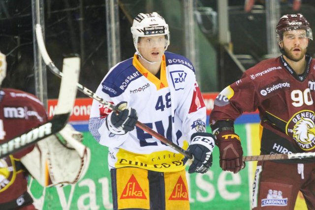 Photo hockey match Genève - Zug le 05/03/2022