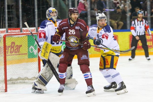 Photo hockey match Genève - Zug le 05/03/2022