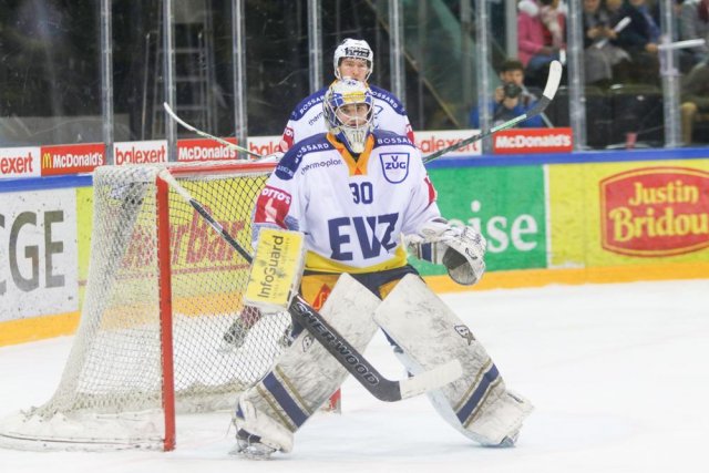 Photo hockey match Genève - Zug le 05/03/2022