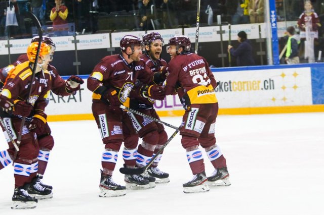 Photo hockey match Genève - Zug le 05/03/2022
