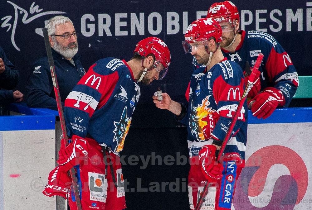 Grenoble  5 - 0 Bordeaux