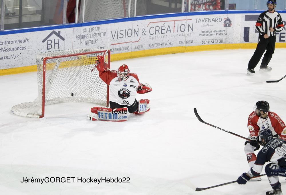 Angers  5 - 1 Chamonix 