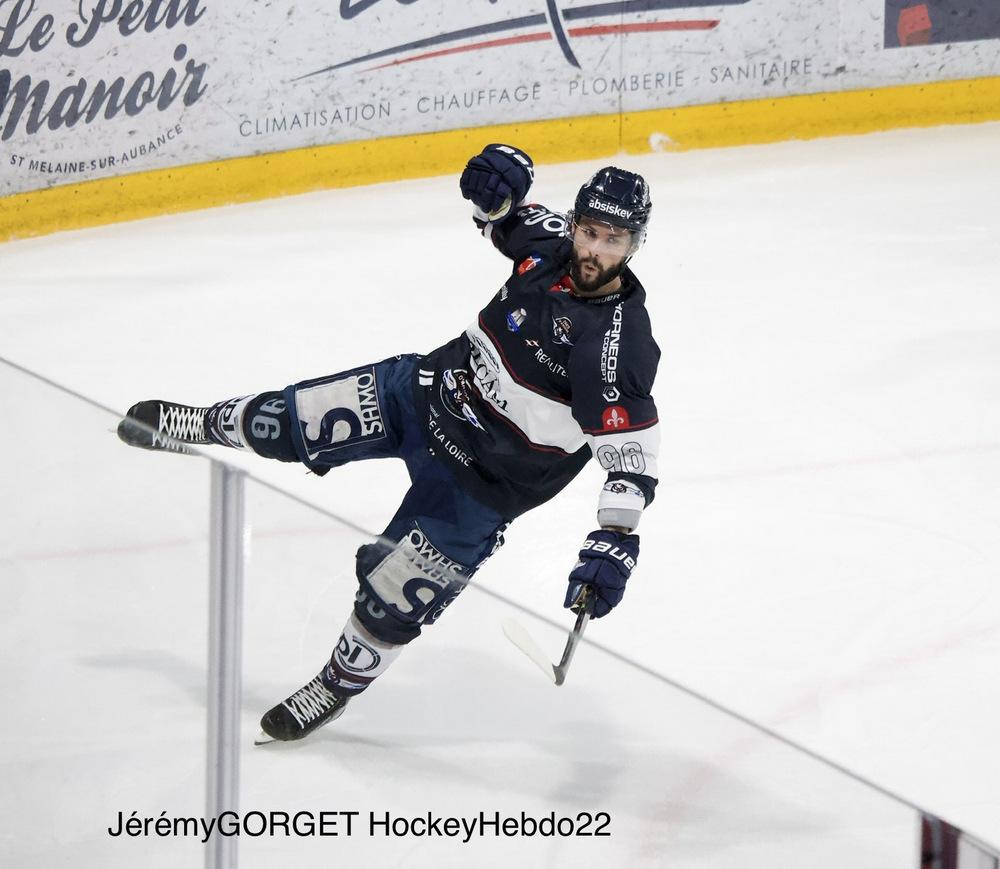 Angers  5 - 1 Chamonix 