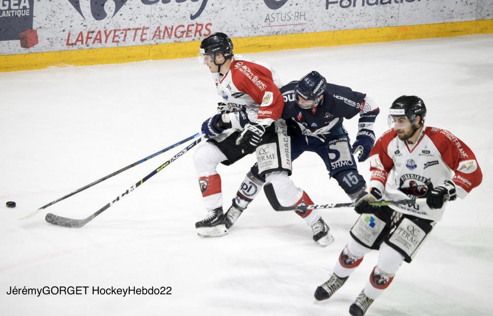 Angers  5 - 1 Chamonix 