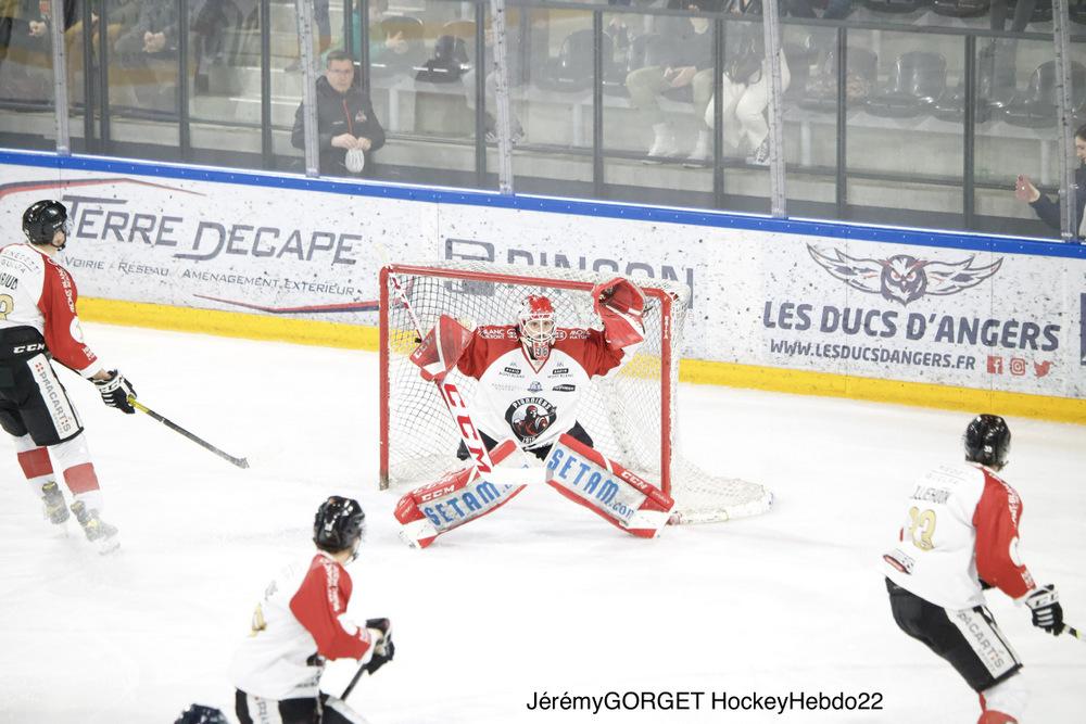 Angers  5 - 1 Chamonix 