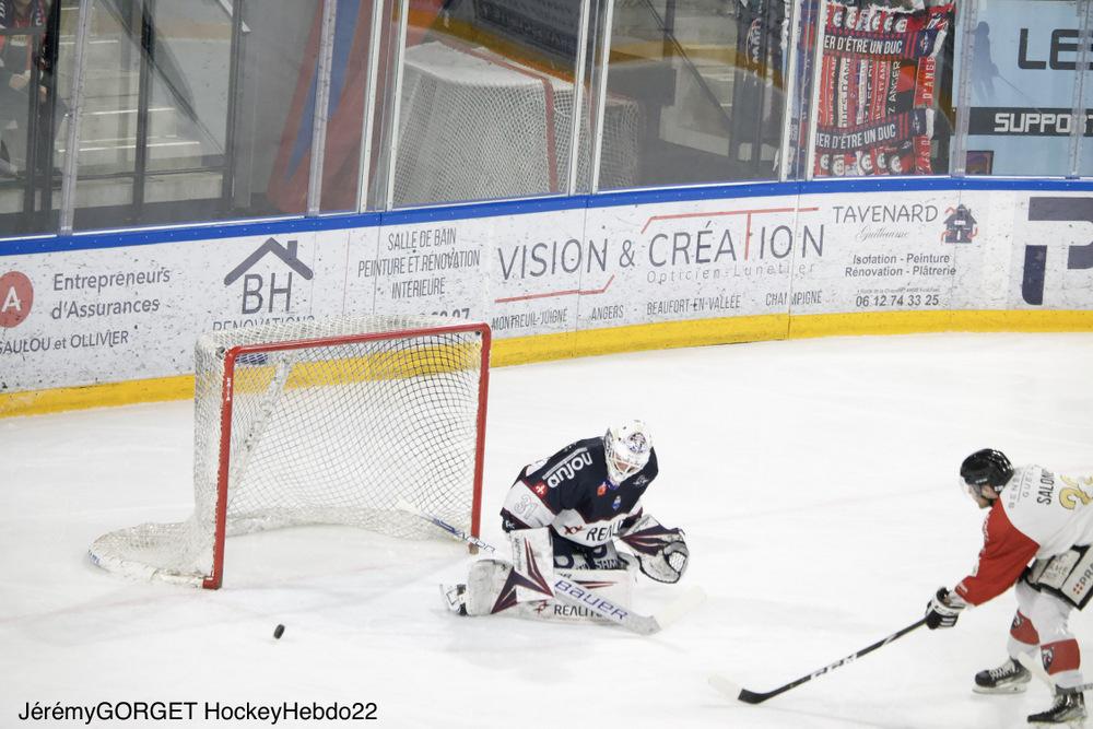 Angers  5 - 1 Chamonix 