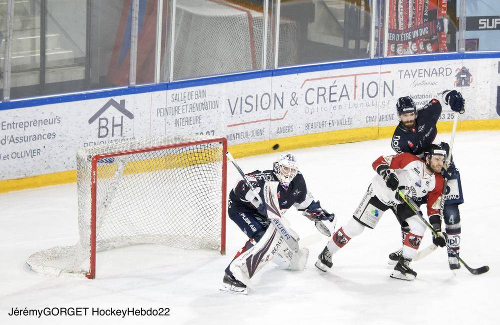 Angers  5 - 1 Chamonix 
