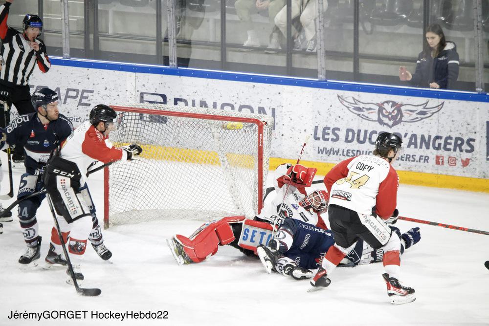 Angers  5 - 1 Chamonix 