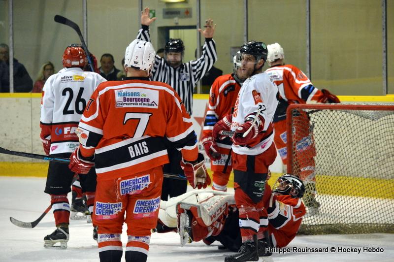 Dijon  7 - 4 Briançon II