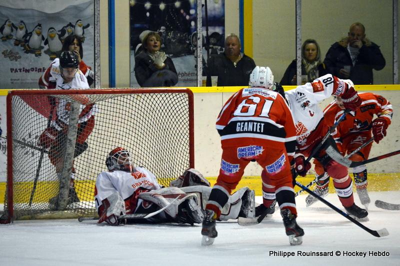 Dijon  7 - 4 Briançon II